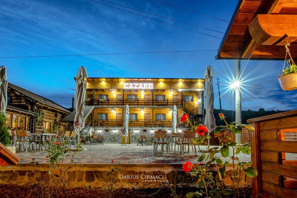 Pensiunea Haiducilor บิสตริซา ภายนอก รูปภาพ